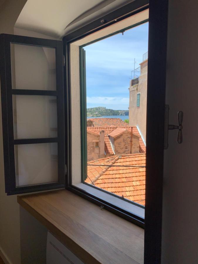 Palace M Šibenik Eksteriør billede